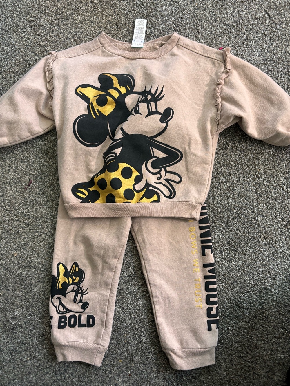 Disney Baby Beige Outfit w/Yellow & Black Minnie Graphic sweatpants & sweatshirt